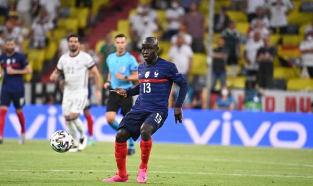 开云集团-继续充当绿叶？躲在队友身影中的坎特才是法国基石