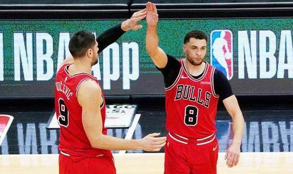 开云中文官网-公牛三巨头磨合是关键 拉文是否续约如今仍存悬念