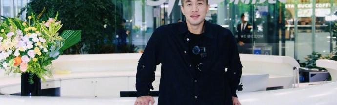 开云品牌-球迷为郭艾伦手术送祝福，定制明信片传递温暖|微博|伤病|心意|赛场|力量_新浪体育_新浪新闻